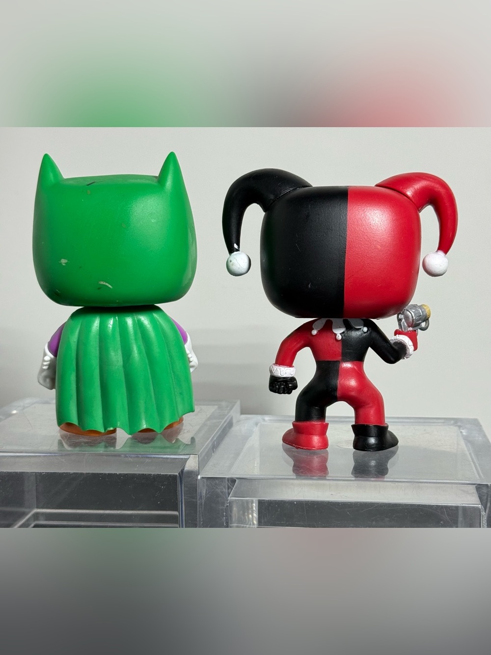 DC Funko Pop Lot: The Joker-Batman #65 (Loot Crate) & Harley Quinn #34 - Picture 4 of 7